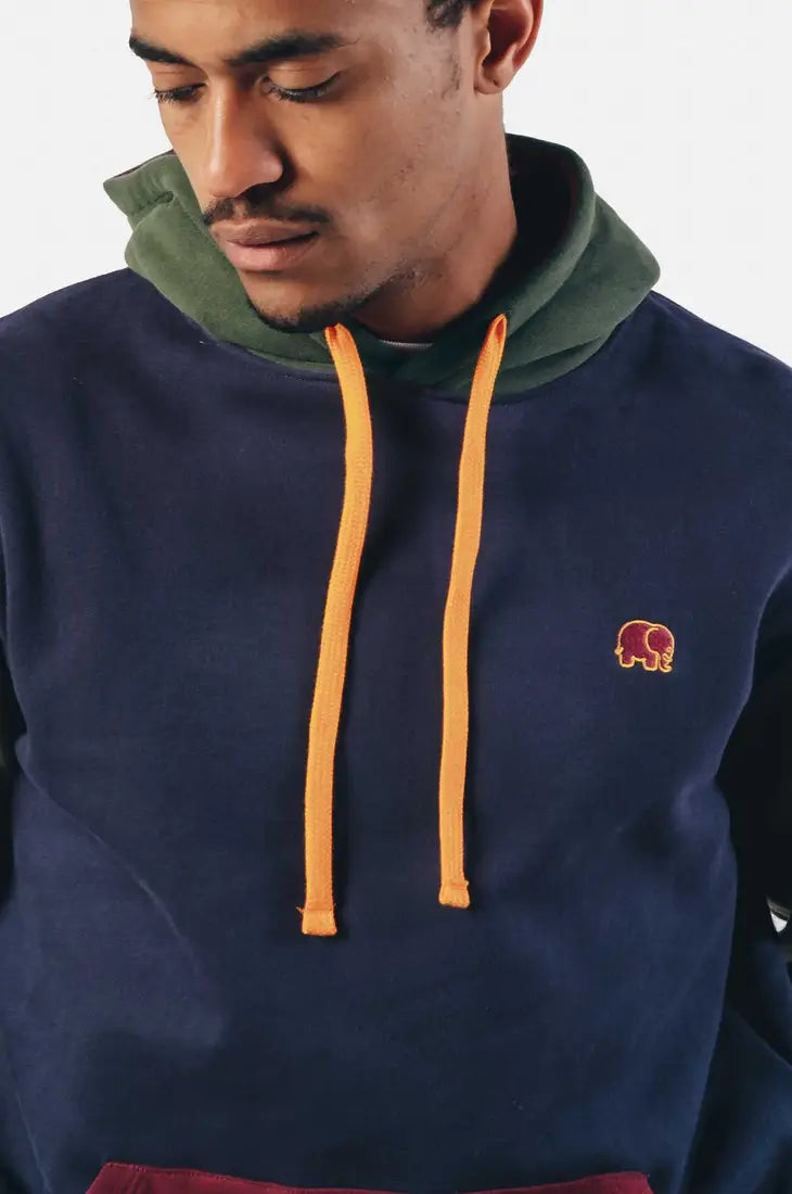 Color Block Hoodie aus 100% Bio-Baumwolle