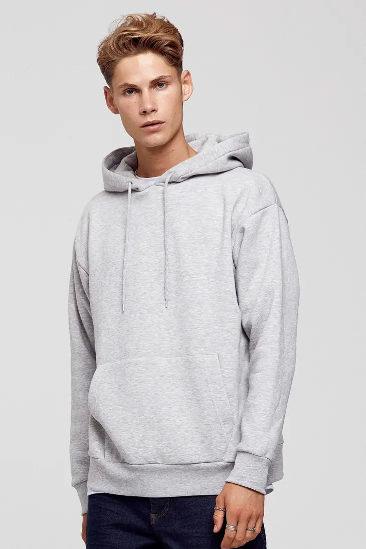 Komfortables Langarm-Kapuzen-Sweatshirt (Hoodie) mit Ton-in-Ton-Wickellogo-Stickerei und Kängurutaschen
