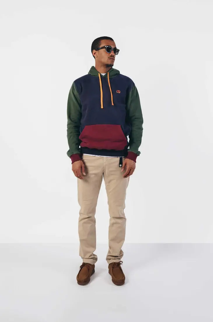 Color Block Hoodie aus 100% Bio-Baumwolle